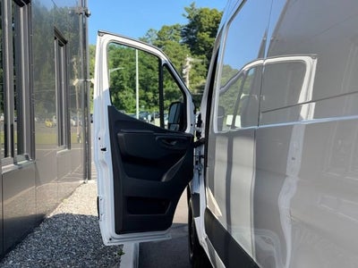 2024 Mercedes-Benz Sprinter 2500 Cargo 144 WB
