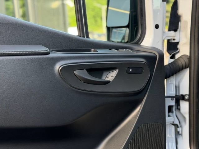 2024 Mercedes-Benz Sprinter 2500 Cargo 144 WB
