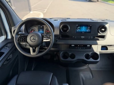 2024 Mercedes-Benz Sprinter 2500 Cargo 144 WB
