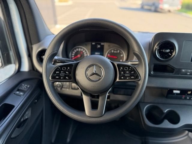 2024 Mercedes-Benz Sprinter 2500 Cargo 144 WB