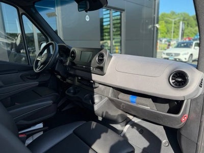2024 Mercedes-Benz Sprinter 2500 Cargo 144 WB