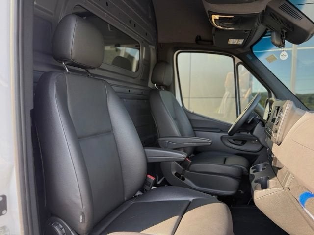 2024 Mercedes-Benz Sprinter 2500 Cargo 144 WB