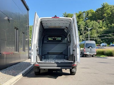 2024 Mercedes-Benz Sprinter 2500 Cargo 144 WB