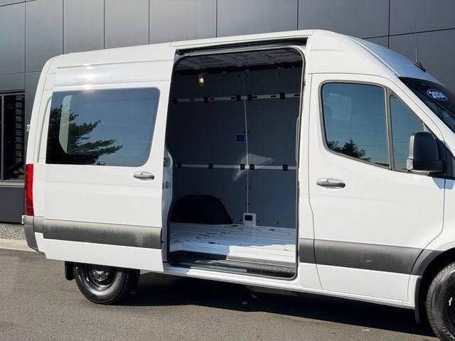 2024 Mercedes-Benz Sprinter 2500 Cargo 144 WB