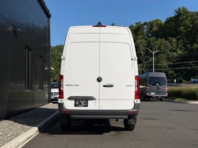 2024 Mercedes-Benz Sprinter 2500 Cargo 144 WB