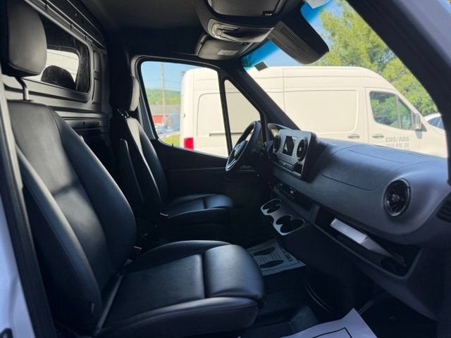 2024 Mercedes-Benz Sprinter 2500 Cargo 144 WB