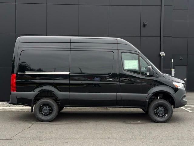 2026 Mercedes-Benz Sprinter 2500 Cargo 144 WB 4MATIC®