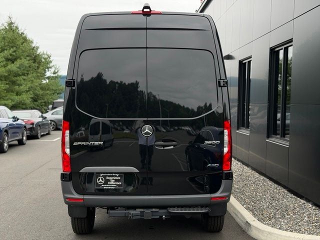 2026 Mercedes-Benz Sprinter 2500 Cargo 144 WB 4MATIC®