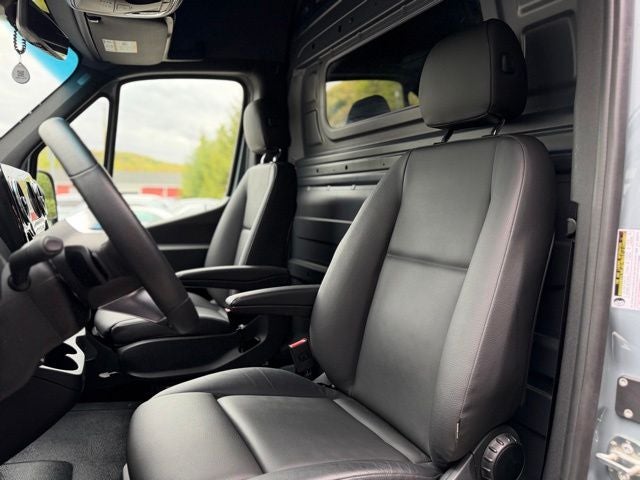 2025 Mercedes-Benz Sprinter 2500 Cargo 144 WB 4MATIC®