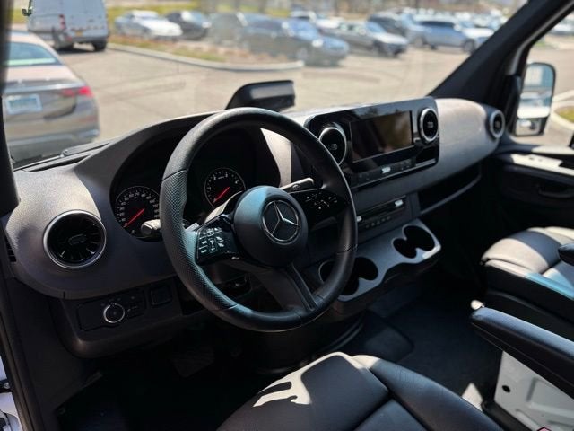 2025 Mercedes-Benz Sprinter 2500 Cargo 170 WB High Roof