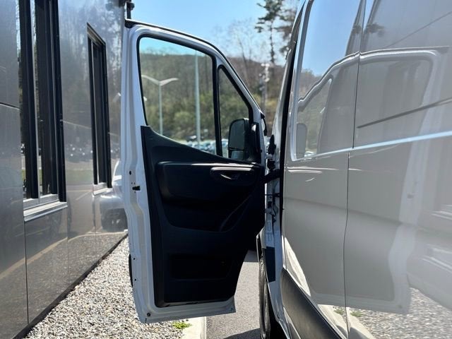 2025 Mercedes-Benz Sprinter 2500 Cargo 170 WB High Roof