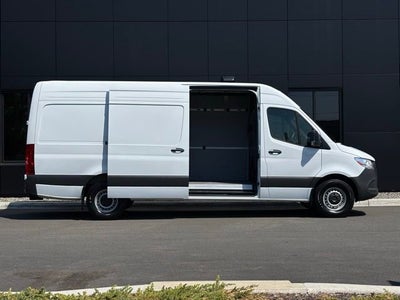 2025 Mercedes-Benz Sprinter 2500 Cargo 170 WB High Roof