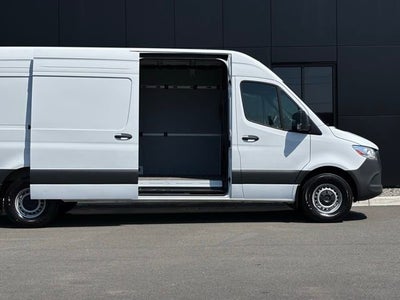 2025 Mercedes-Benz Sprinter 2500 Cargo 170 WB High Roof