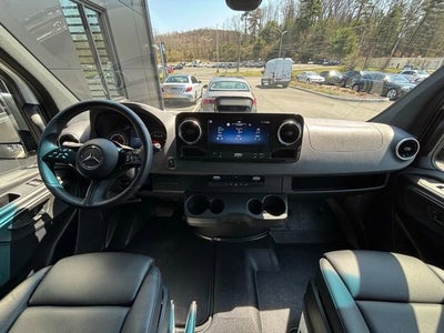 2025 Mercedes-Benz Sprinter 2500 Cargo 170 WB High Roof