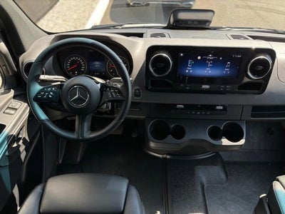 2025 Mercedes-Benz Sprinter 2500 Cargo 170 WB High Roof