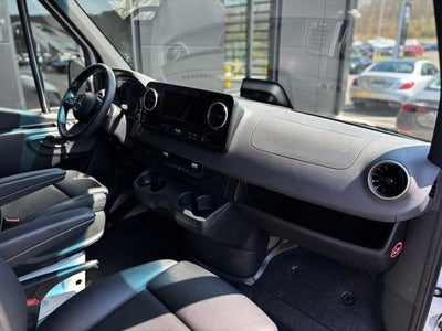 2025 Mercedes-Benz Sprinter 2500 Cargo 170 WB High Roof