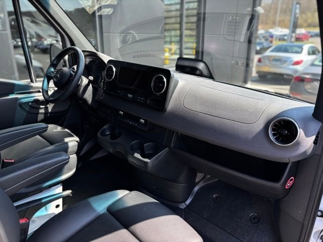 2025 Mercedes-Benz Sprinter 2500 Cargo 170 WB High Roof