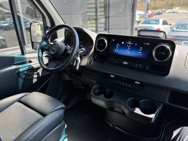 2025 Mercedes-Benz Sprinter 2500 Cargo 170 WB High Roof