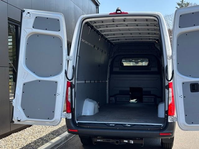 2025 Mercedes-Benz Sprinter 2500 Cargo 170 WB High Roof