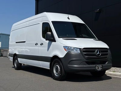 2025 Mercedes-Benz Sprinter 2500 Cargo 170 WB High Roof