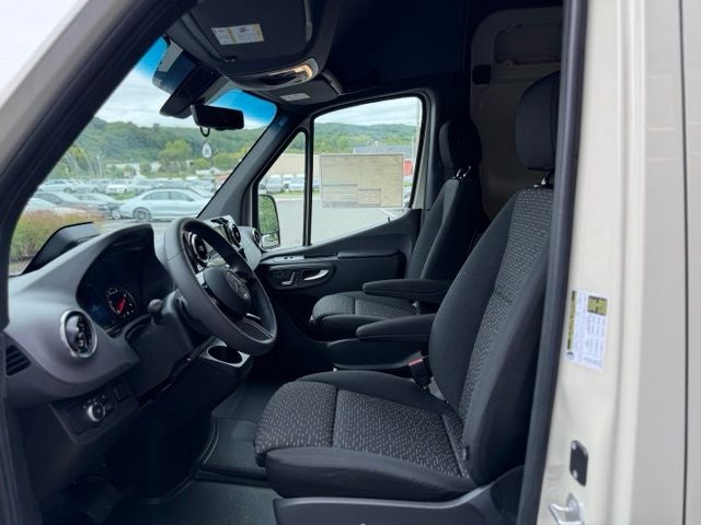 2026 Mercedes-Benz Sprinter 3500 Cargo 170 WB Extended