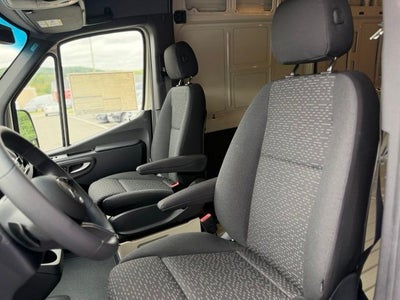 2026 Mercedes-Benz Sprinter 3500 Cargo 170 WB Extended