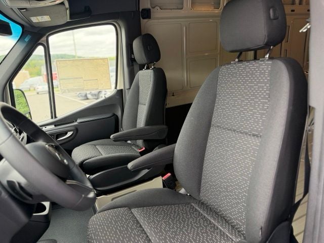 2026 Mercedes-Benz Sprinter 3500 Cargo 170 WB Extended