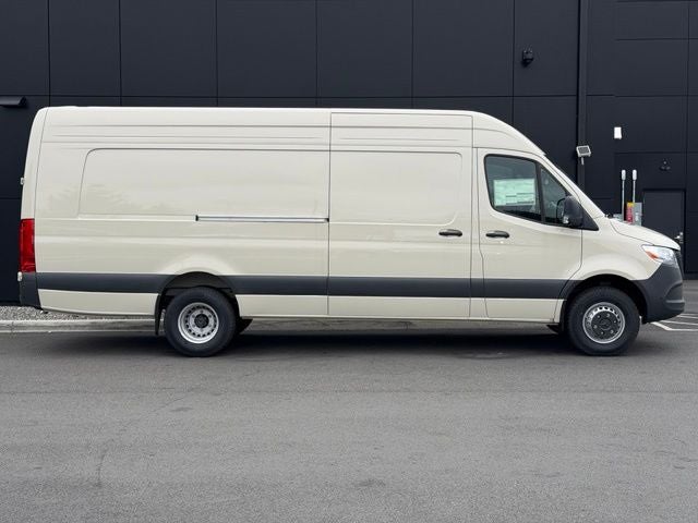 2026 Mercedes-Benz Sprinter 3500 Cargo 170 WB Extended