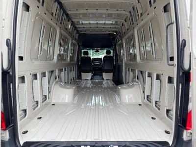 2026 Mercedes-Benz Sprinter 3500 Cargo 170 WB Extended