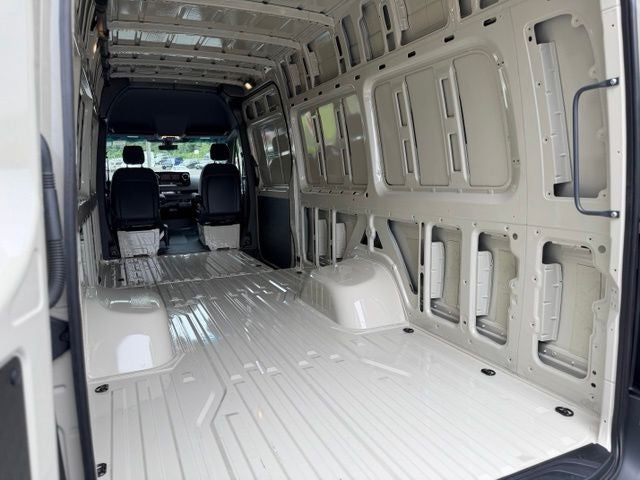 2026 Mercedes-Benz Sprinter 3500 Cargo 170 WB Extended