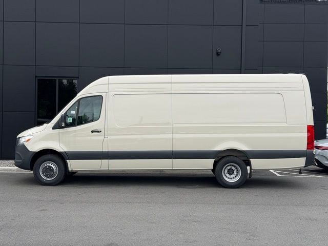 2026 Mercedes-Benz Sprinter 3500 Cargo 170 WB Extended