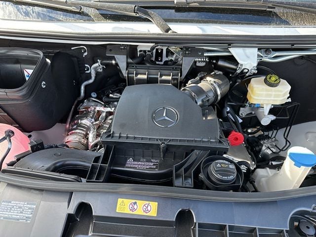 2024 Mercedes-Benz Sprinter 2500 Passenger 144 WB