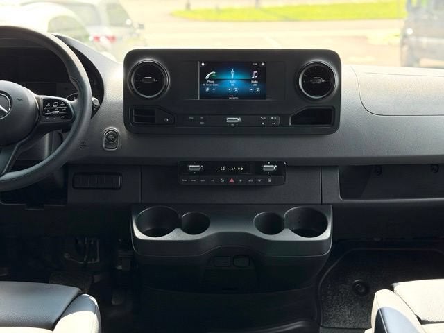 2024 Mercedes-Benz Sprinter 2500 Passenger 144 WB 144 WB