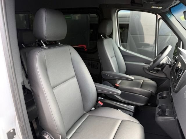 2024 Mercedes-Benz Sprinter 2500 Passenger 144 WB 144 WB