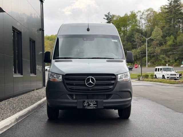 2024 Mercedes-Benz Sprinter 2500 Passenger 144 WB