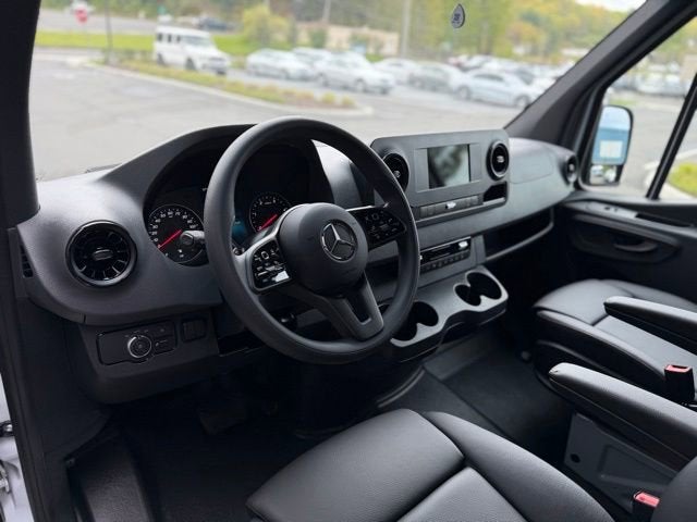 2024 Mercedes-Benz Sprinter 2500 Passenger 144 WB