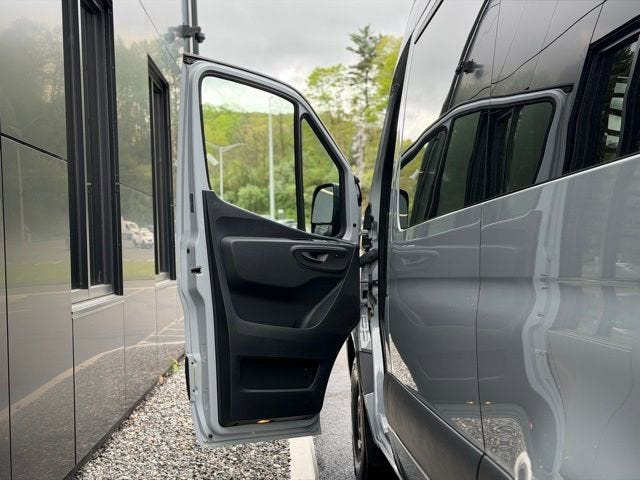 2024 Mercedes-Benz Sprinter 2500 Passenger 144 WB