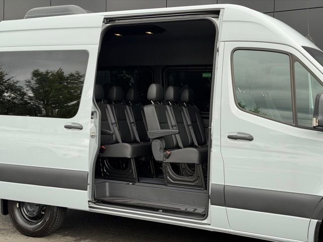 2024 Mercedes-Benz Sprinter 2500 Passenger 144 WB