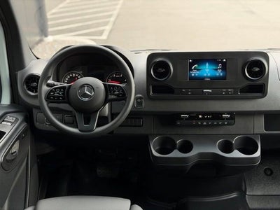 2024 Mercedes-Benz Sprinter 2500 Passenger 144 WB