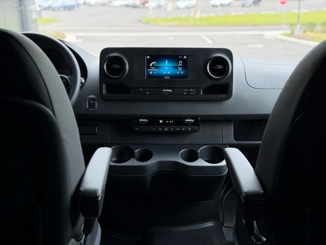2024 Mercedes-Benz Sprinter 2500 Passenger 144 WB