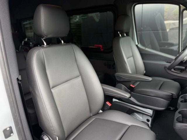 2024 Mercedes-Benz Sprinter 2500 Passenger 144 WB