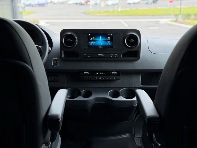 2024 Mercedes-Benz Sprinter 2500 Passenger 144 WB