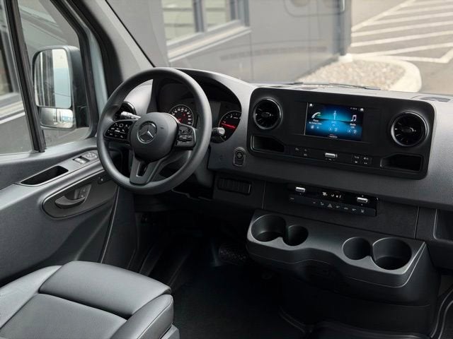 2024 Mercedes-Benz Sprinter 2500 Passenger 144 WB