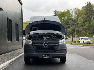 2024 Mercedes-Benz Sprinter 2500 Passenger 144 WB