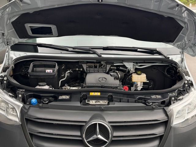 2024 Mercedes-Benz Sprinter 2500 Passenger 144 WB