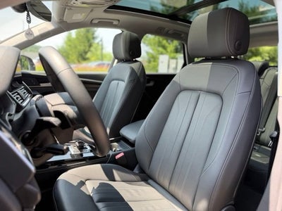 2023 Audi Q5 45 S line Premium quattro