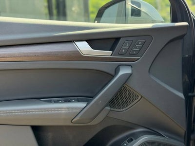 2023 Audi Q5 45 S line Premium quattro