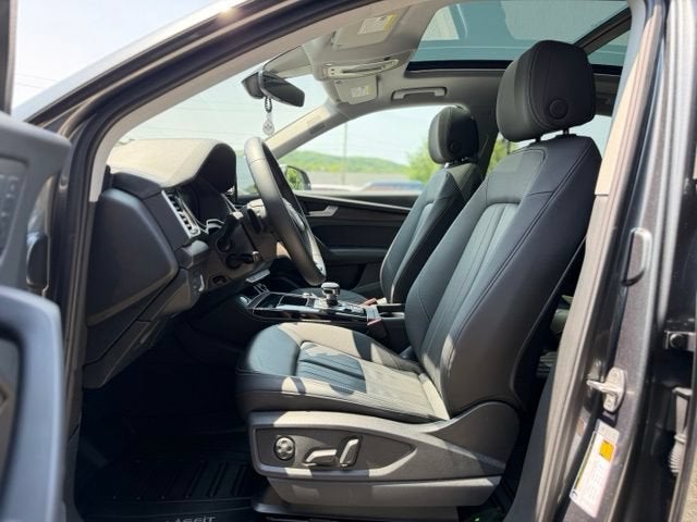2023 Audi Q5 45 S line Premium quattro