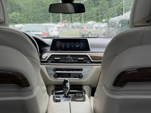 2017 BMW 7 Series 750i xDrive