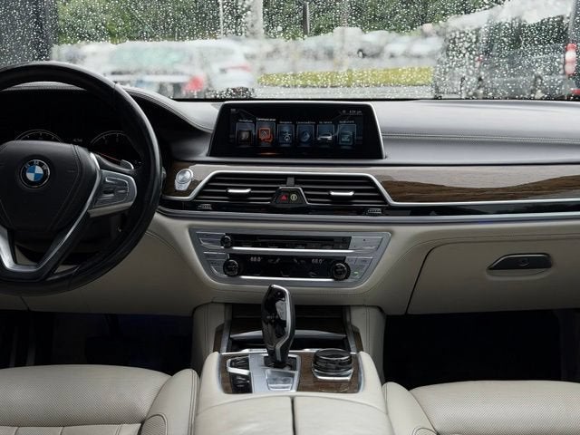 2017 BMW 7 Series 750i xDrive